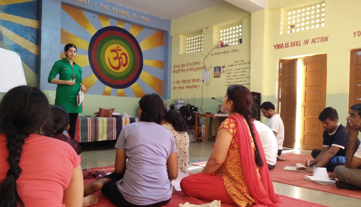 ANANDAM DEHASYA — The Bliss of Understanding the Body session photo 8