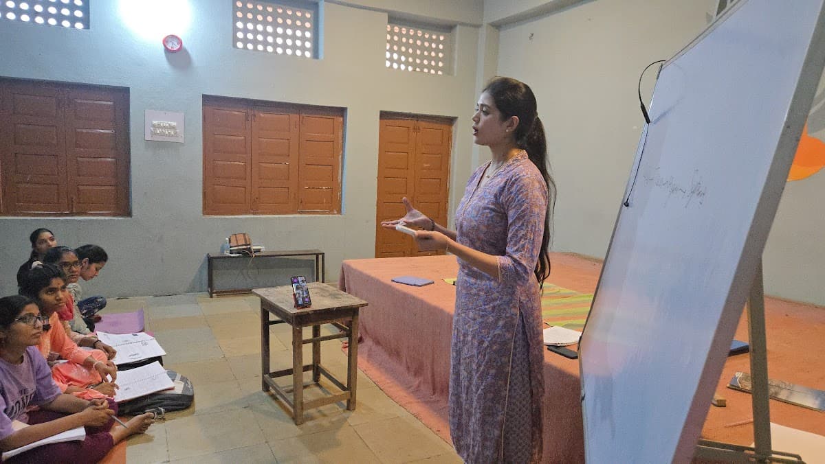 ANANDAM DEHASYA — The Bliss of Understanding the Body session photo 16