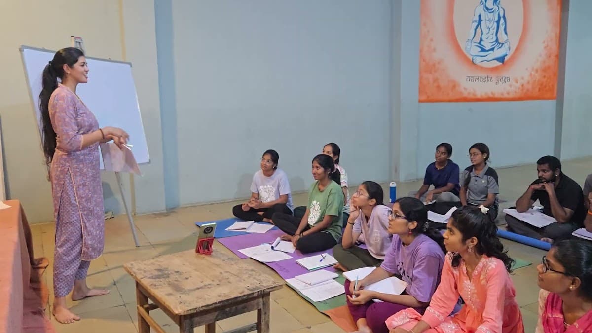 ANANDAM DEHASYA — The Bliss of Understanding the Body session photo 23