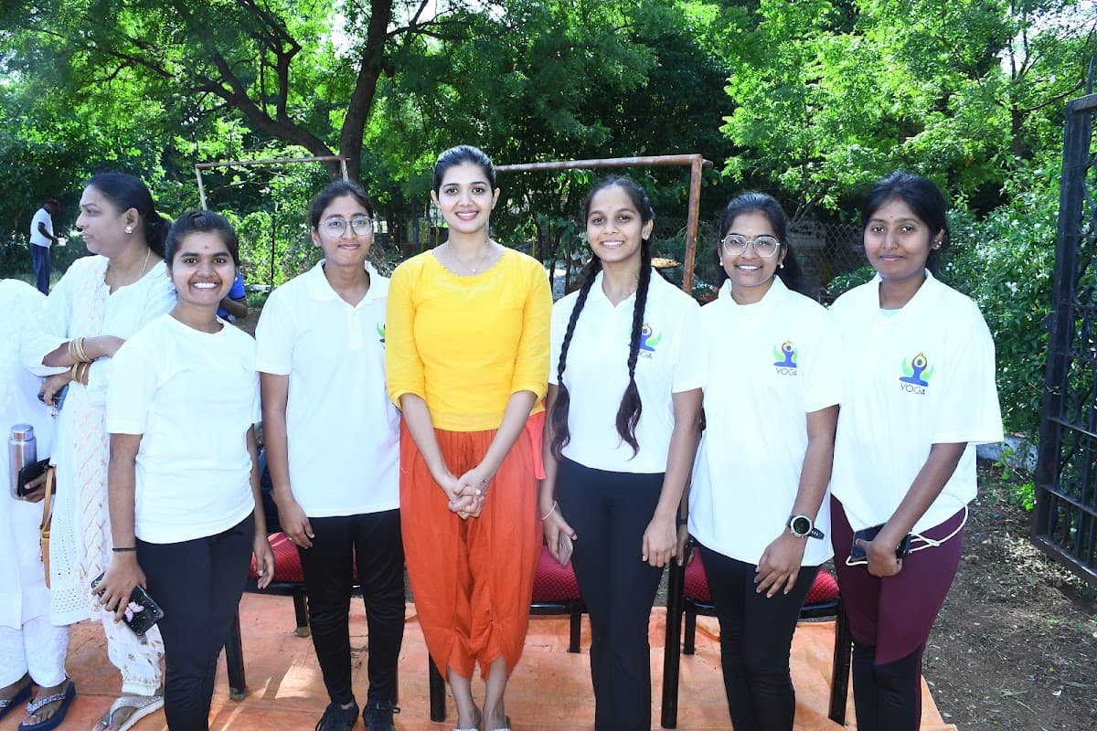 ANANDAM TEJASYA — The Bliss of Brilliance session photo 6