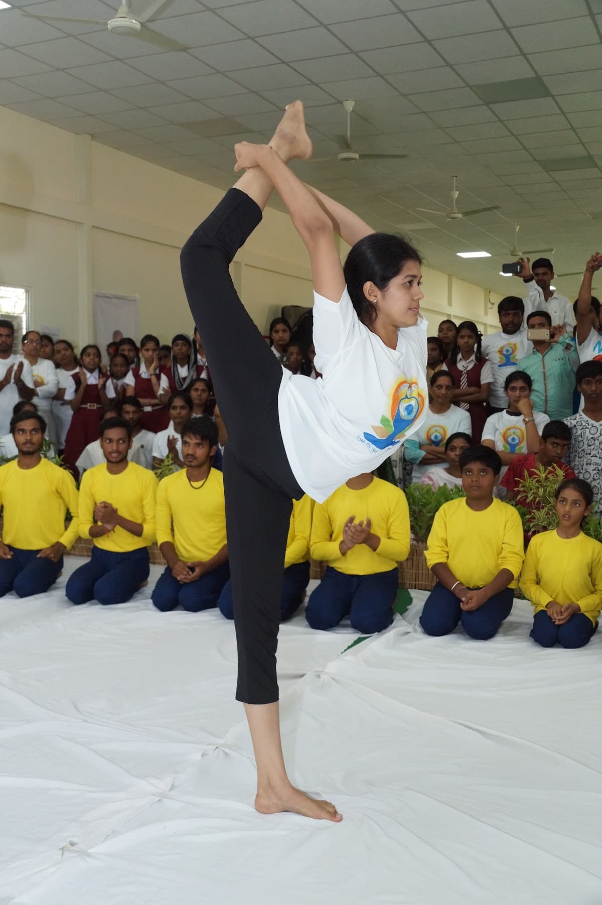 ANANDAM TEJASYA — The Bliss of Brilliance session photo 14
