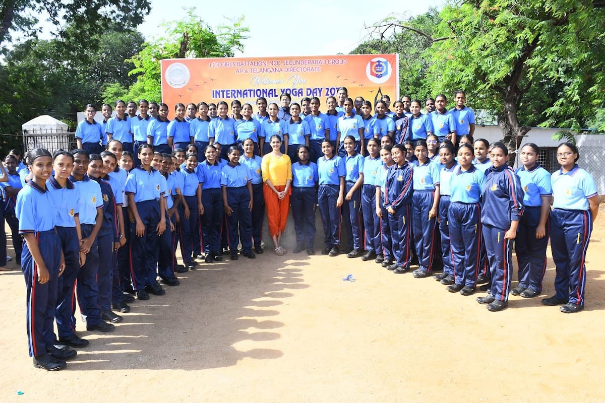ANANDAM VISHVASYA — The Bliss of Universal Wellbeing session photo 4