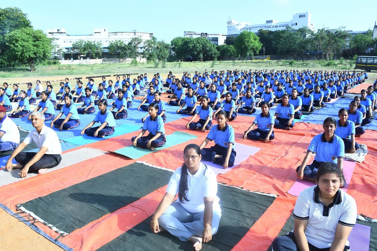 ANANDAM VISHVASYA — The Bliss of Universal Wellbeing session photo 11
