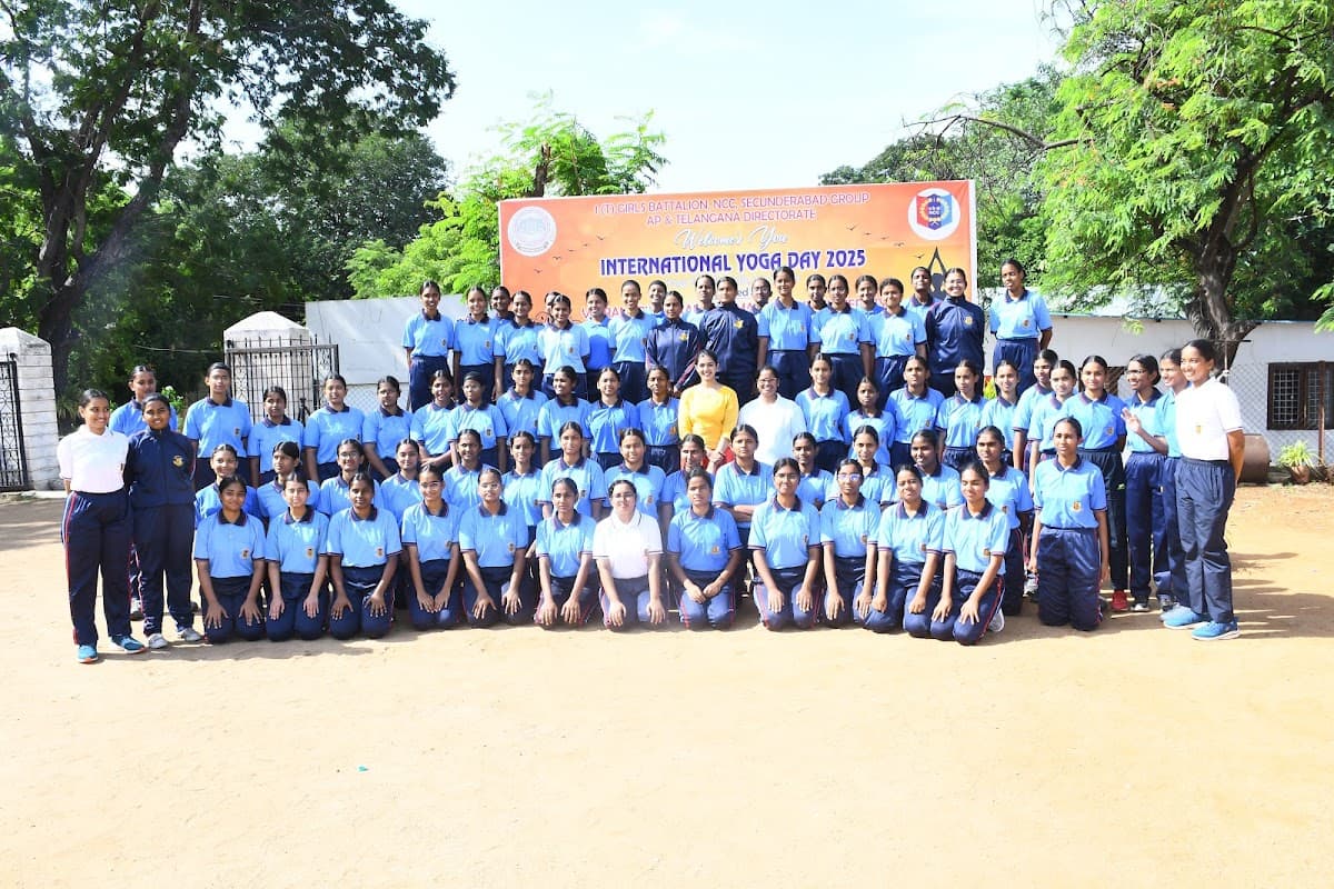 ANANDAM VISHVASYA — The Bliss of Universal Wellbeing session photo 13