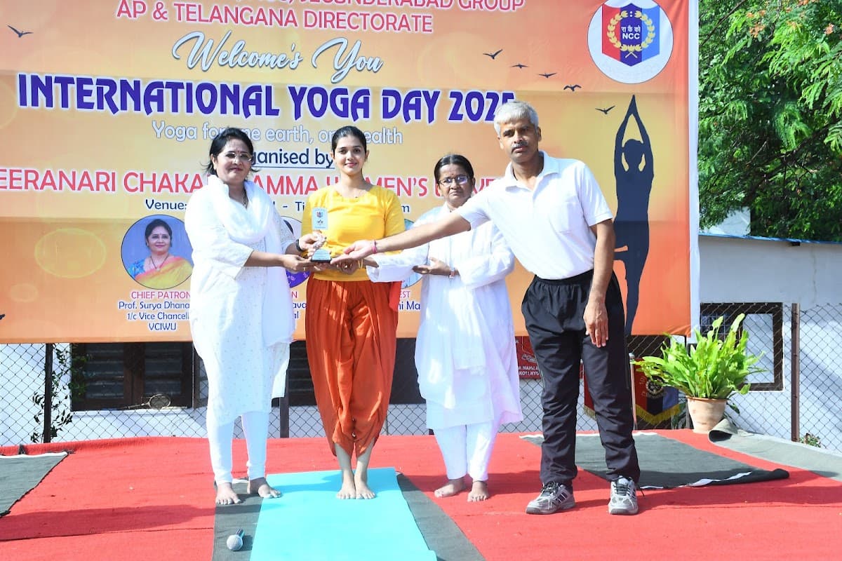 ANANDAM VISHVASYA — The Bliss of Universal Wellbeing session photo 18